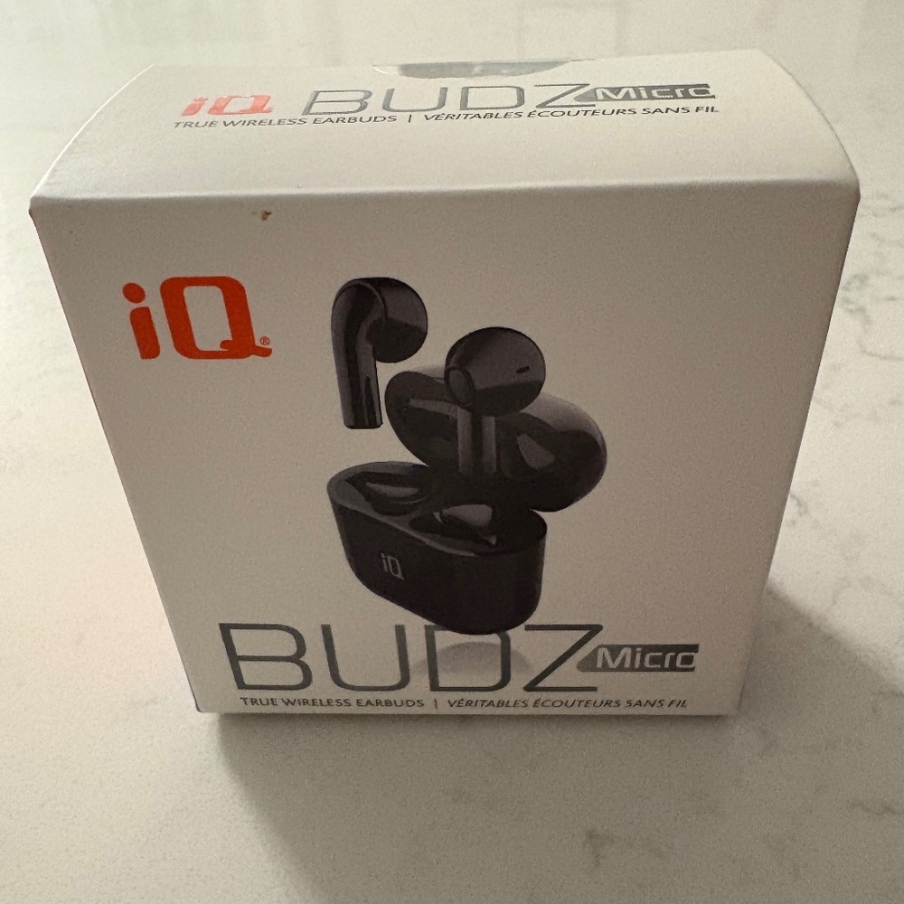 SOLD- Brand new IQ budz mirco wireless ear buds